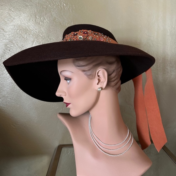 BEWITCHING 1940s\' VERY LARGE BRIM BROWN FELT HAT + ORANGE GROSGRAIN BAND/SEQUINS main image 10